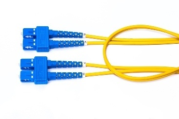 Belden Cable Fibra Óptica OS2 Duplex SC Macho - SC Macho, 5 Metros, Azul/Amarillo 